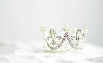 Co jest droższe złoto czy diamenty? Co jest droższe złoto czy diamenty?